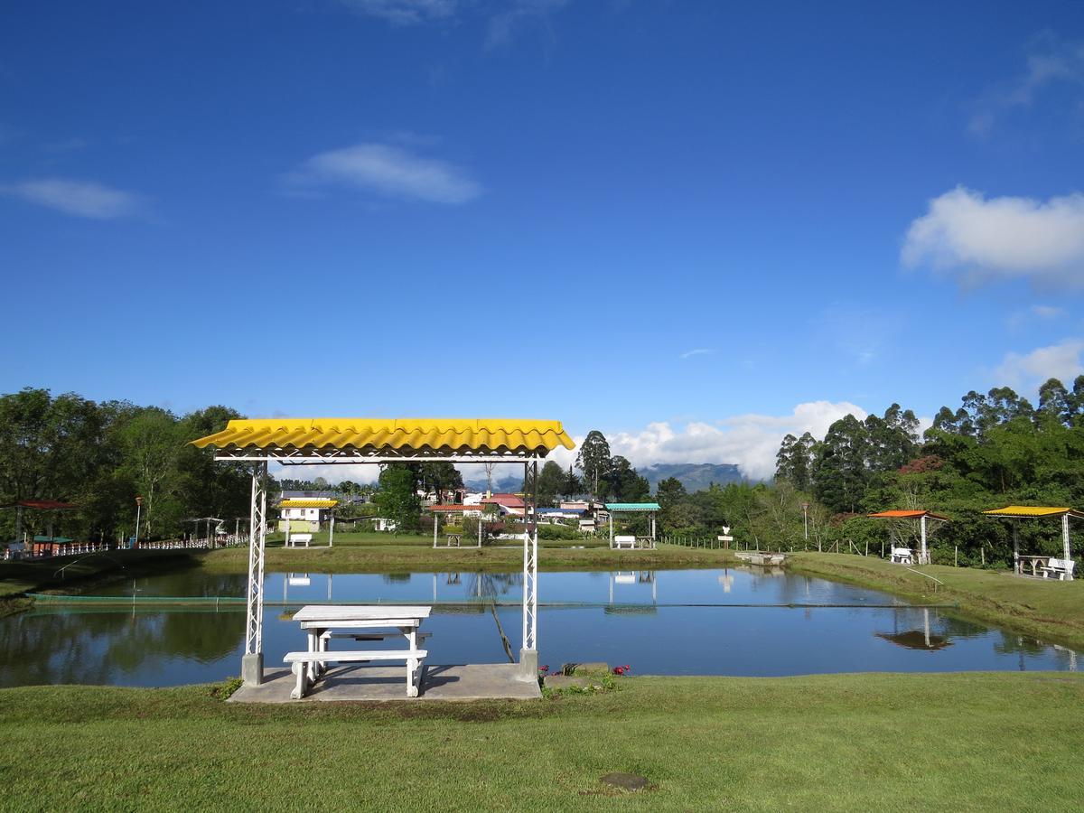 Hotel Finca Recreacional Marcelandia Santa Rosa de Cabal Exterior foto